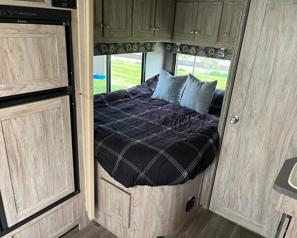 2017 Sunseeker MBS  by Forest River for rent in 53576