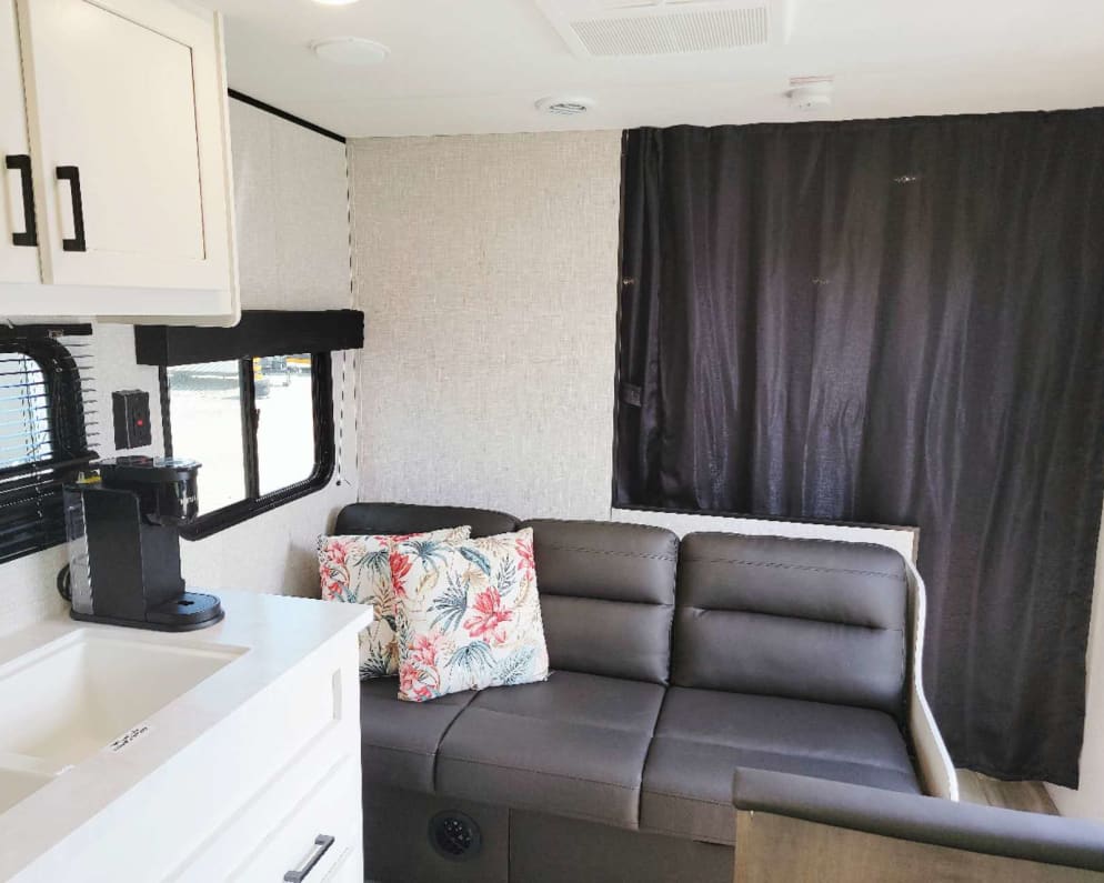 2024 Jay Flight SLX  by Jayco for rent in L9X 1Y9