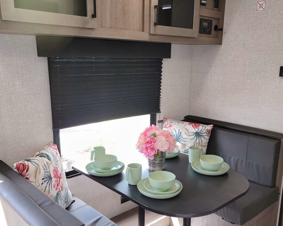2024 Jayco Jay Flight SLX Travel Trailer for rent in Oro Medonte Ontario