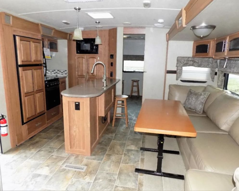 2015 Forest River Rockwood Signature Ultra Lite available for rent in Russellville Arkansas