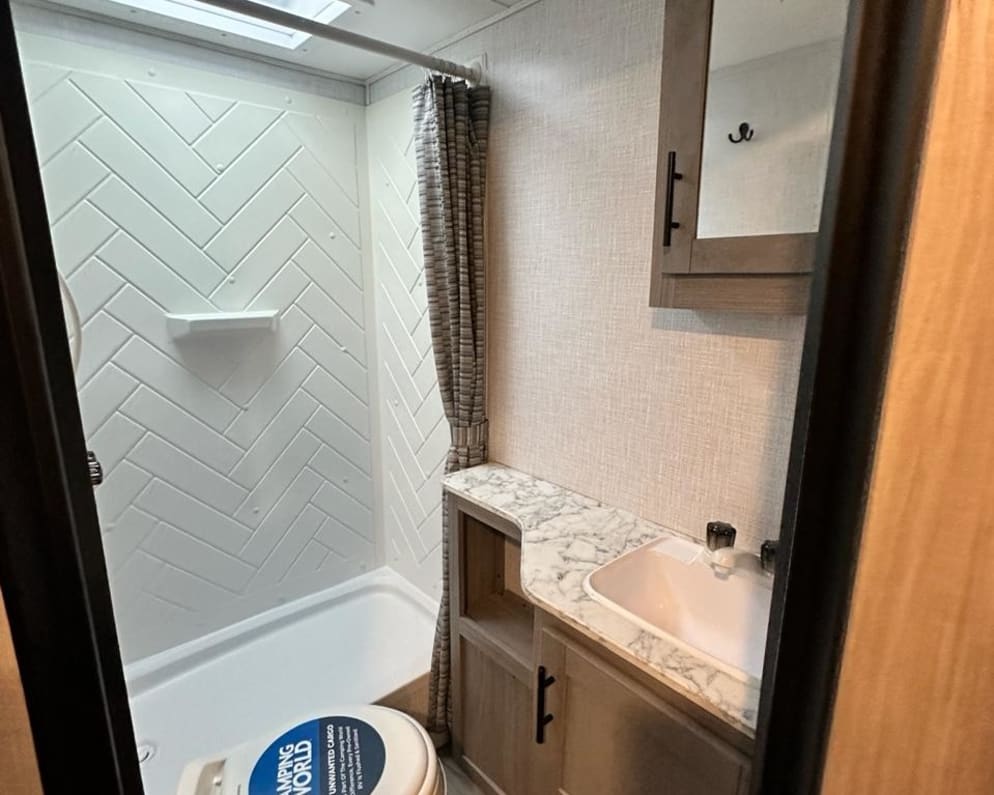 2022 Coleman Light  by Dutchmen for rent in 71078