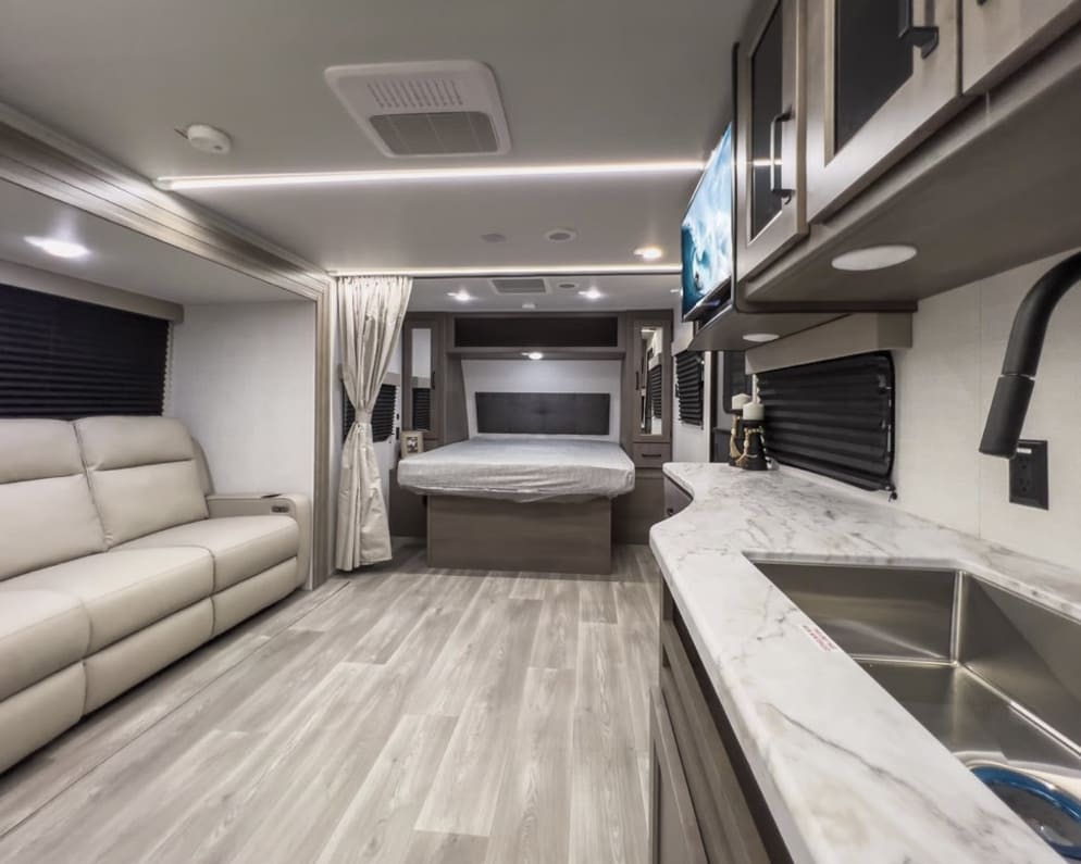 2024 Grand Design Transcend Xplor Travel Trailer for rent in Shepherdsville Kentucky