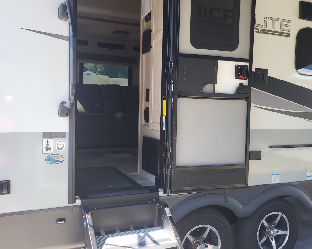 2023 Forest River Flagstaff Micro Lite Travel Trailer for rent in Fort Meade Florida