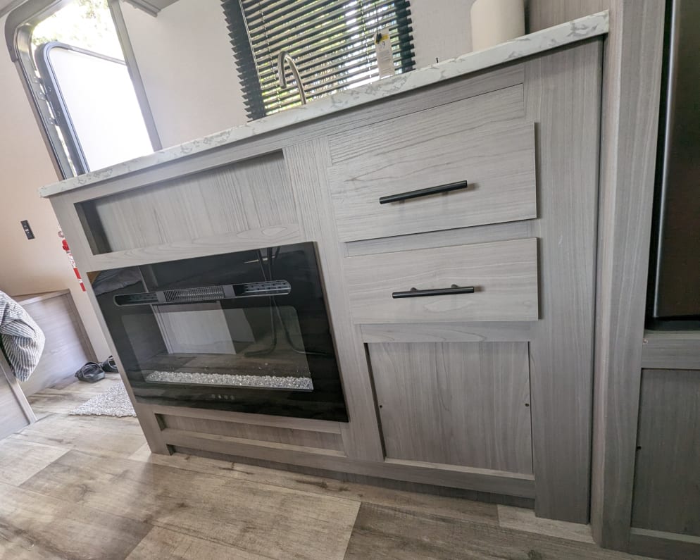 2024 Coleman Lantern 17B  by Dutchmen for rent in 99212