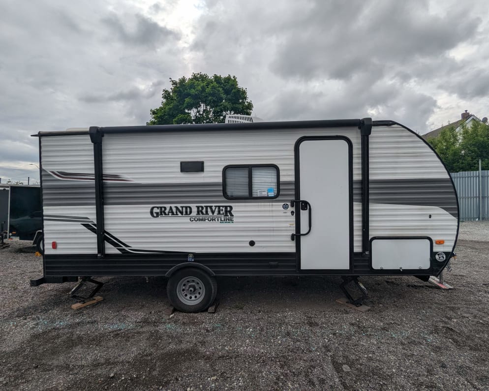 2022 Grand River Comfortline 20bh