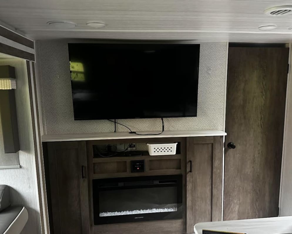 2023 Forest River Salem Cruise Lite Travel Trailer for rent in Hartford WI