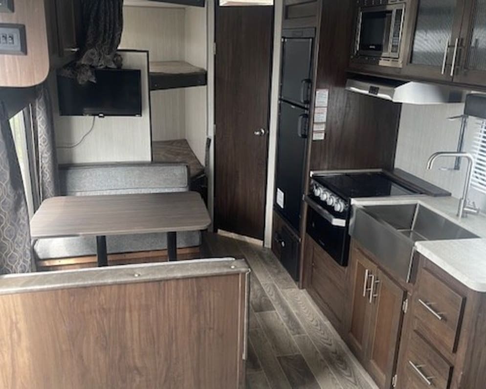 2021 CHEROKEE GREY WOLF 26DJSE Travel Trailer for rent in Mitchell Indiana
