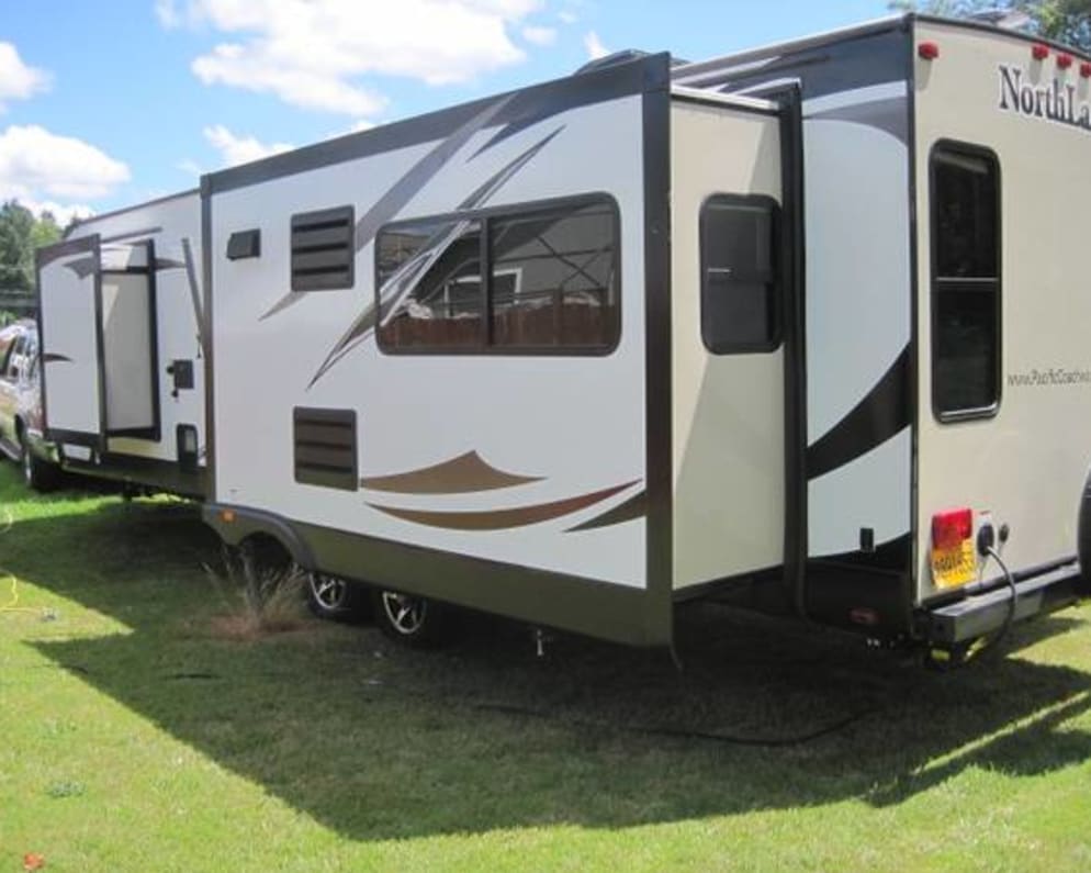 2016 Pacific Coachworks Northland available for rent in Grants pass Oregon