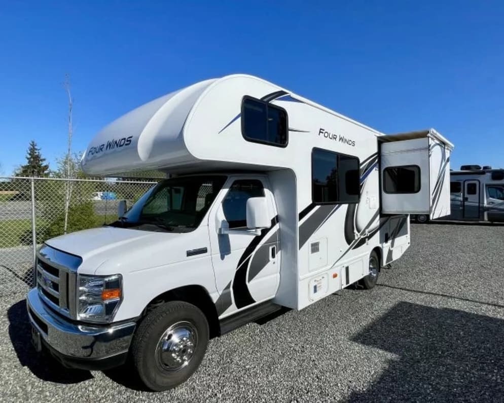 2021 Four Winds  by Thor for rent in V9A 4Y6