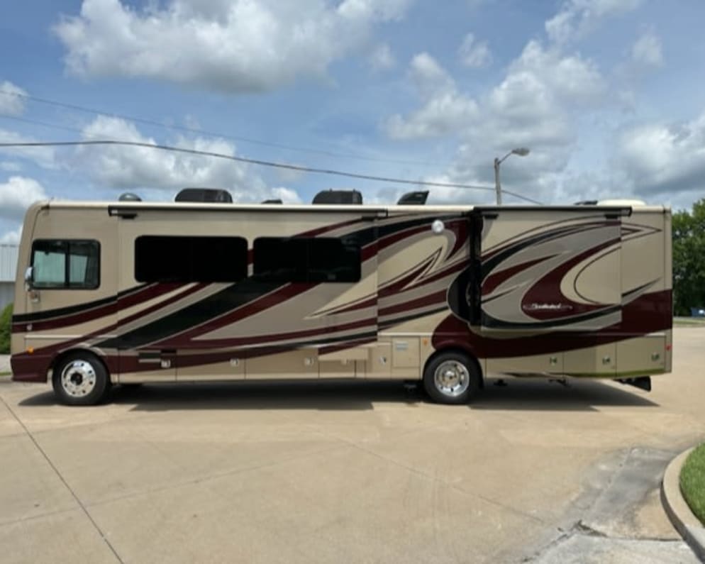 2018 Fleetwood Southwind 37H Class A for rent in COLUMBIA Missouri