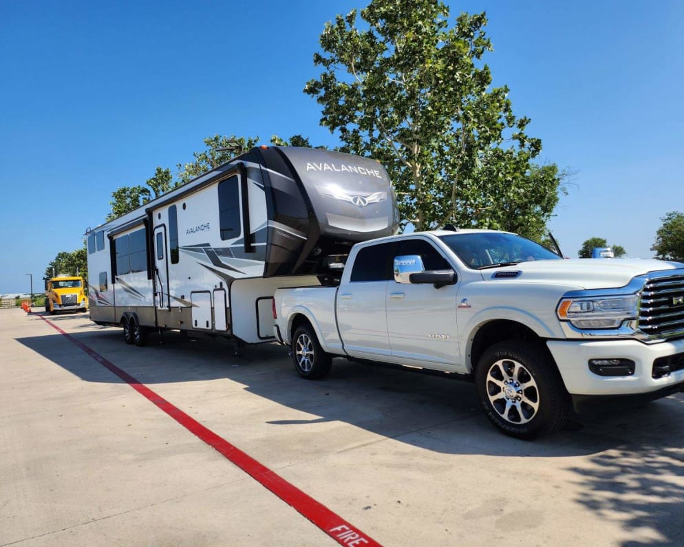 2021 Keystone RV Avalanche available for rent in Austin Texas