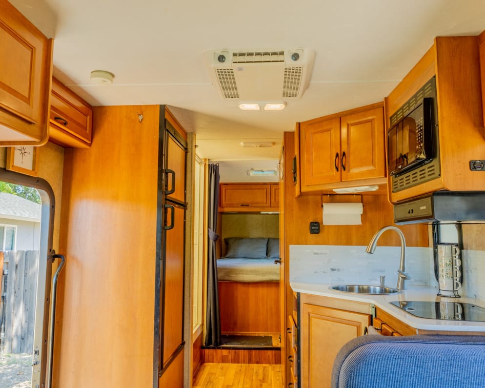 2015 Majestic  by Thor for rent in 95662