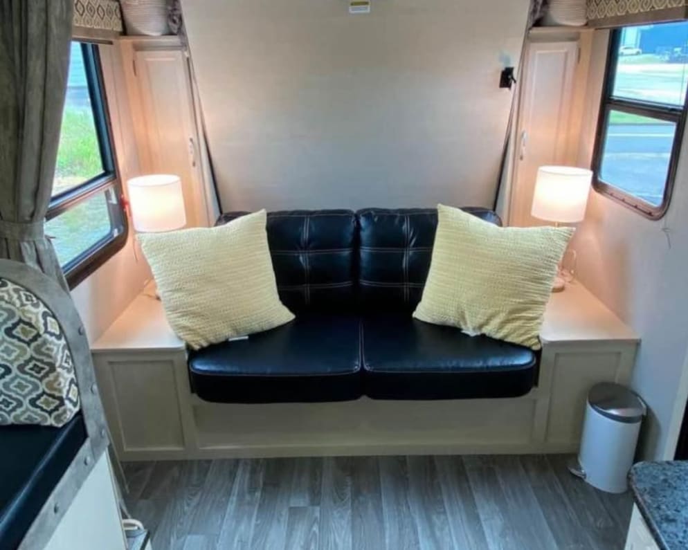 2019 Winnebago Micro Minnie 2306BHS Travel Trailer for rent in Johnson City Tennessee