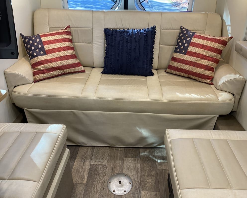2019 Coachmen Galleria  by Mercedes for rent in 30115