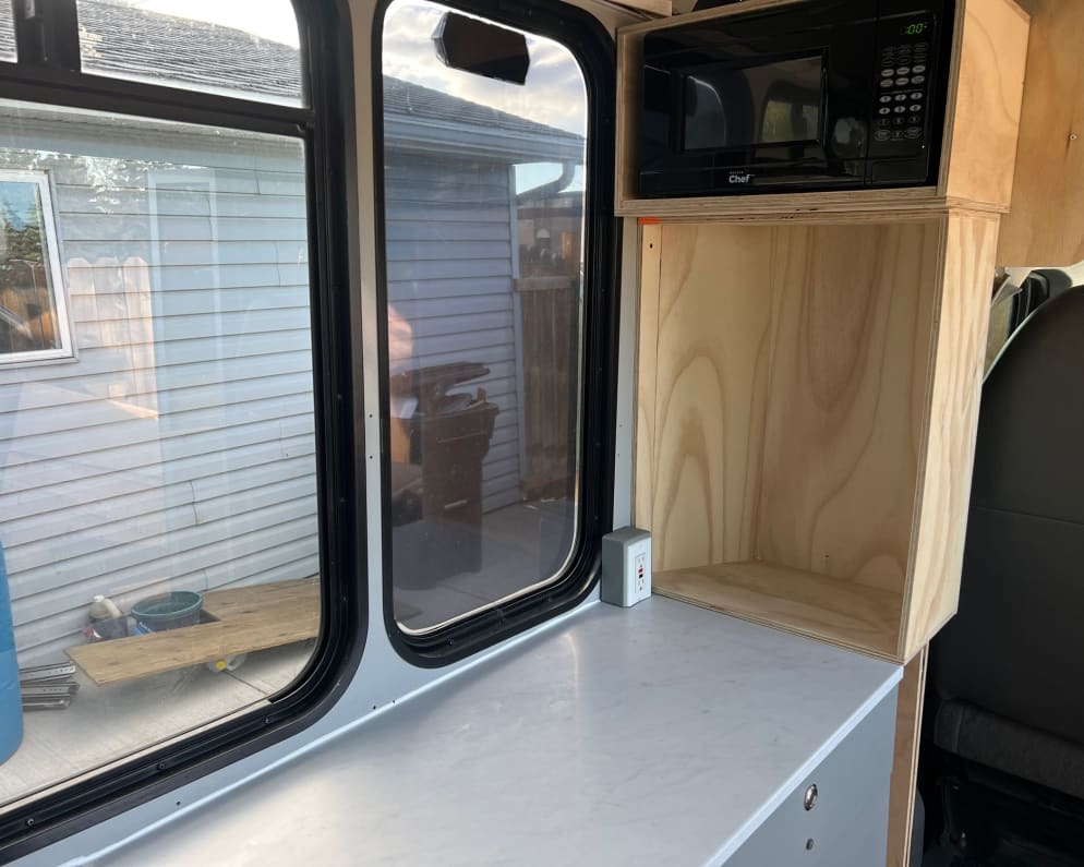2014 Express shuttle  by Chevrolet for rent in t2a1x9