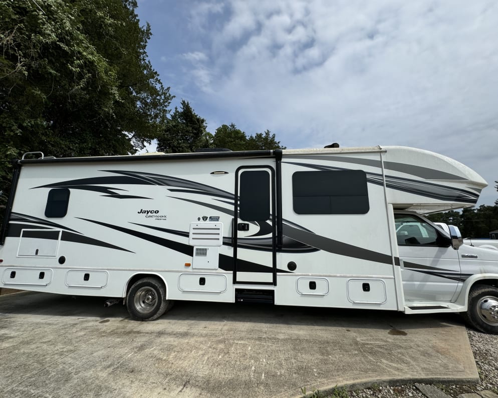 Class C RV for Rent in Willis, Texas