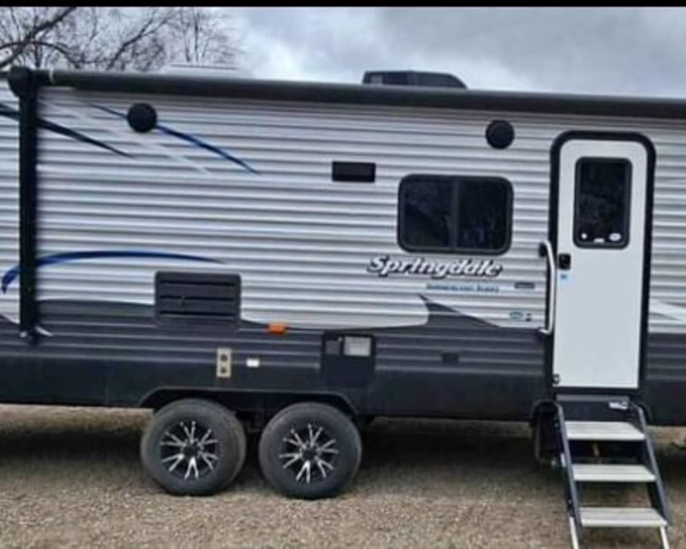 2017 Keystone RV Springdale Travel Trailer for rent in Starbuck Minnesota
