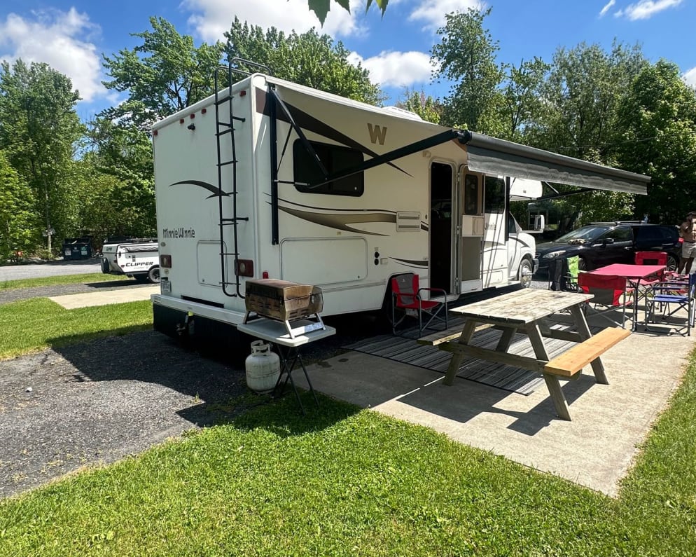 2013 Winnebago minnie winnie Class C for rent in lasalle Quebec