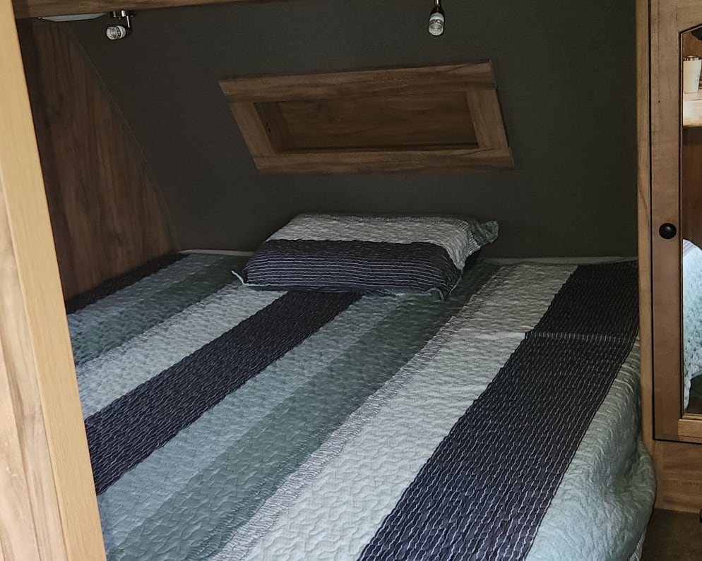 2019 Coachmen Freedom Express Travel Trailer for rent in Lowell Michigan