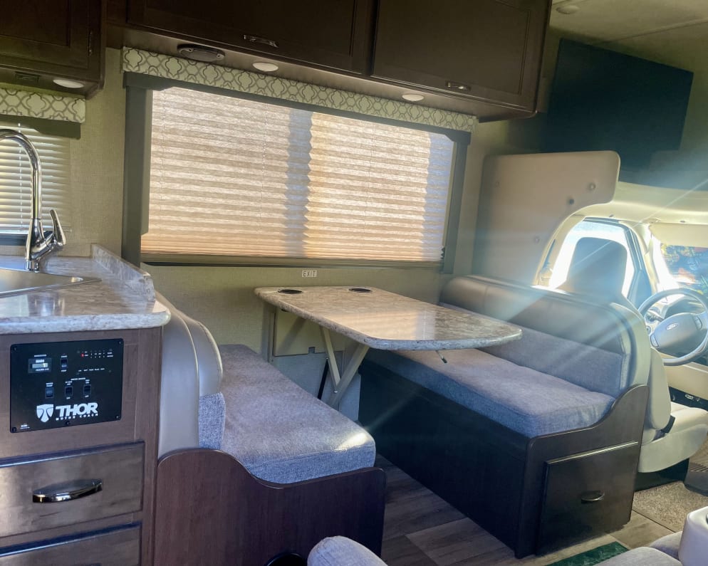 2019 Freedom Elite  by Thor for rent in 84321