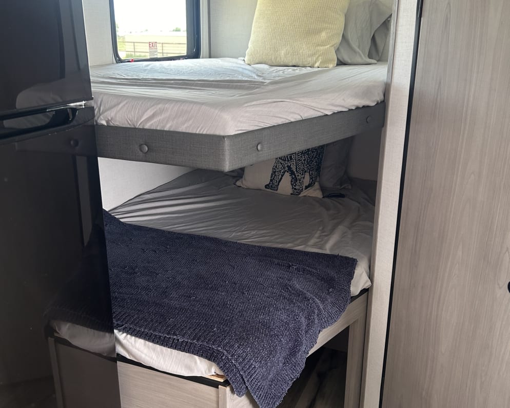 2024 Coleman Coleman Lantern 19BB Travel Trailer for rent in Loveland Colorado