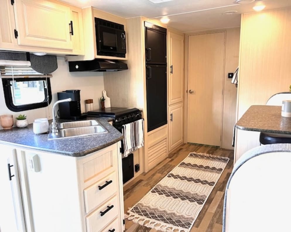 2016 Minnie Winnie  by Winnebago for rent in 80232