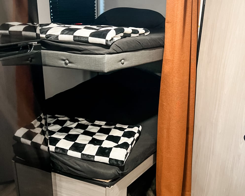 2024 Dutchmen Lantern LT BB19 Travel Trailer for rent in Queen Creek Arizona