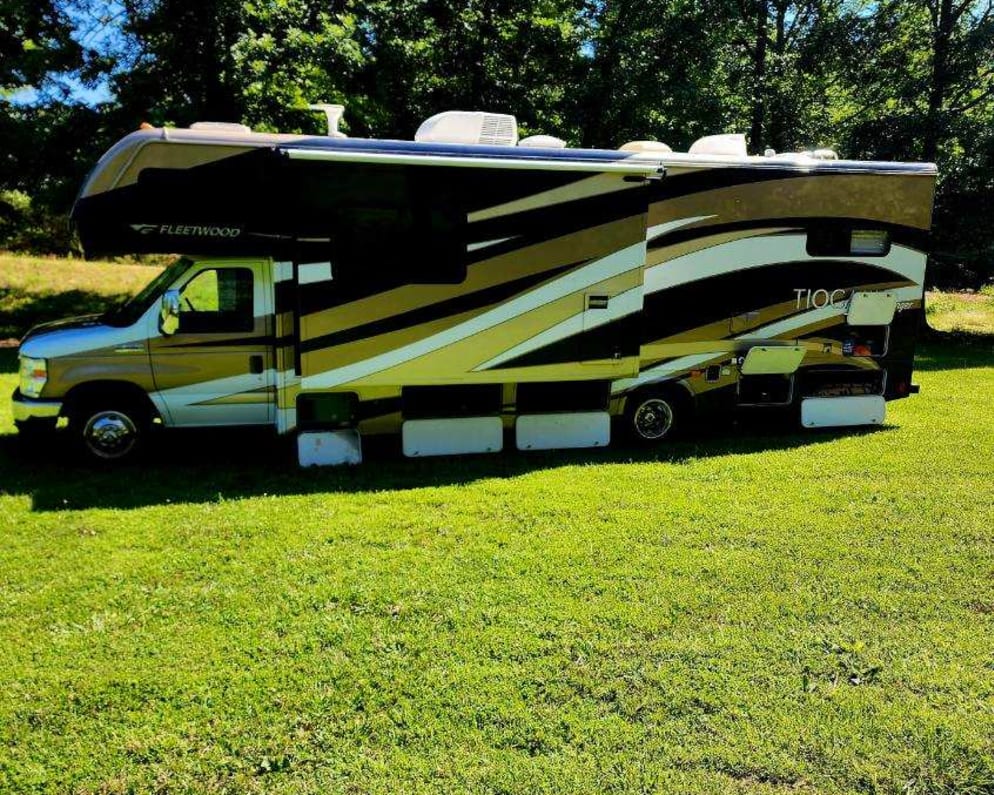 2013 Ranger  by Tioga for rent in 72010