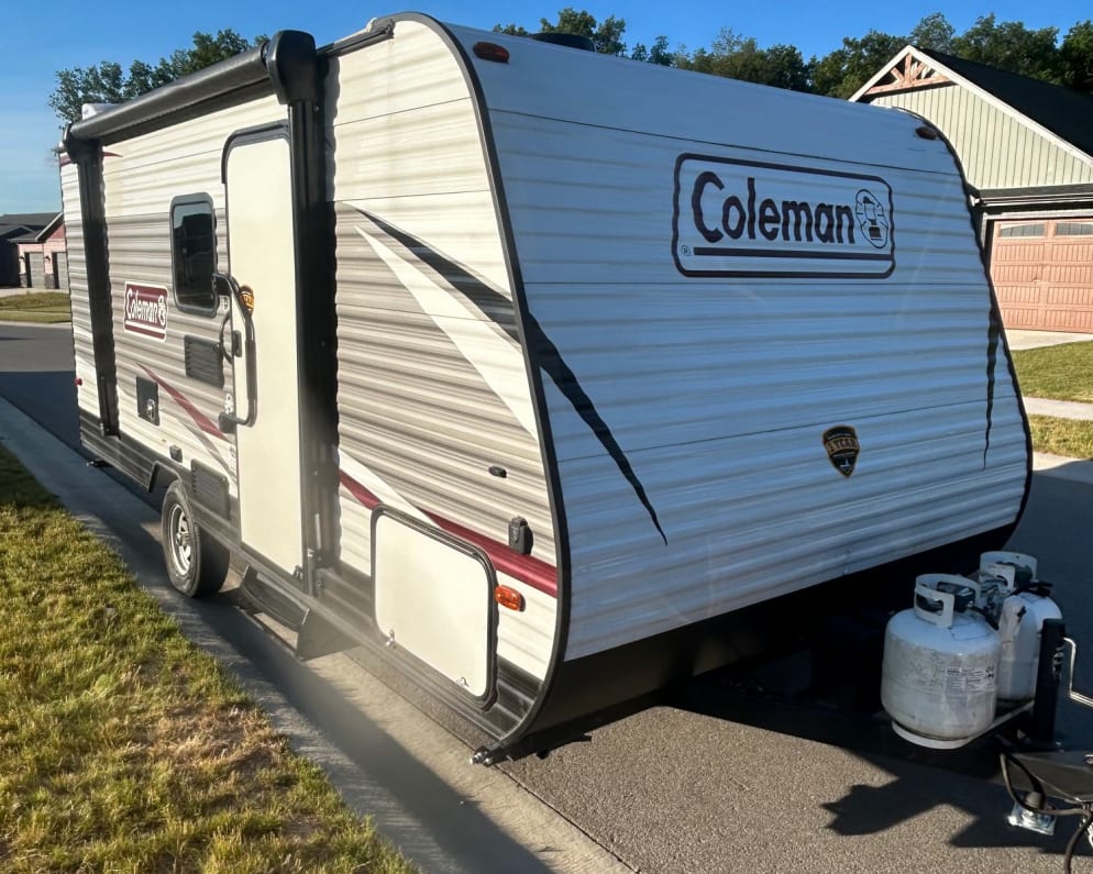 2020 Coleman Lantern 17FQ