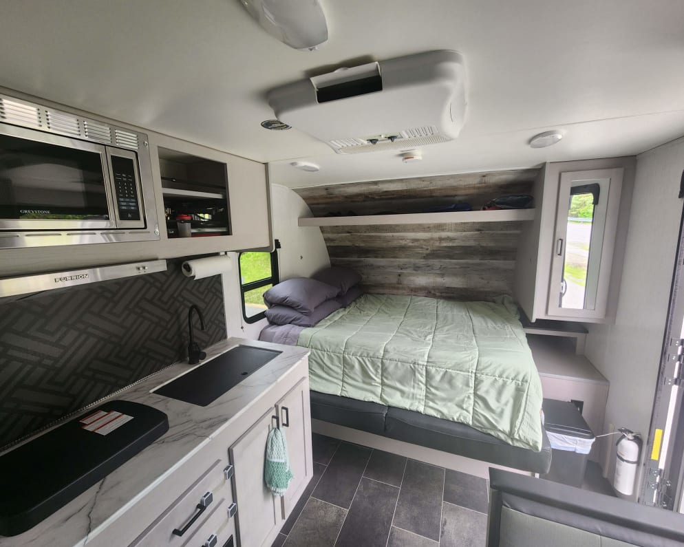 Travel Trailer RV for Rent in Anchorage, Alaska