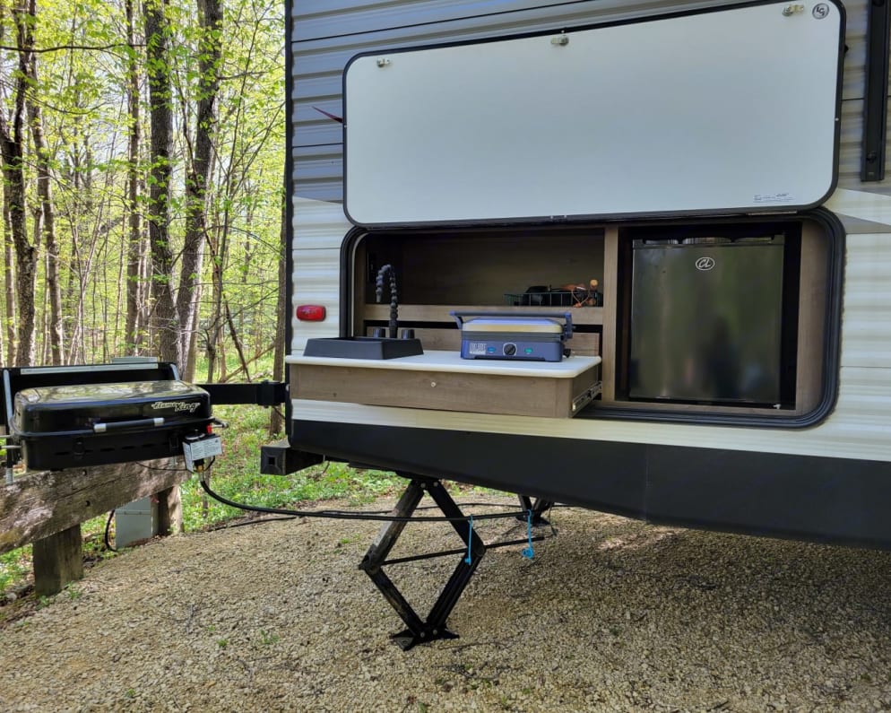 2019 Coleman Lantern  by Keystone for rent in 55371