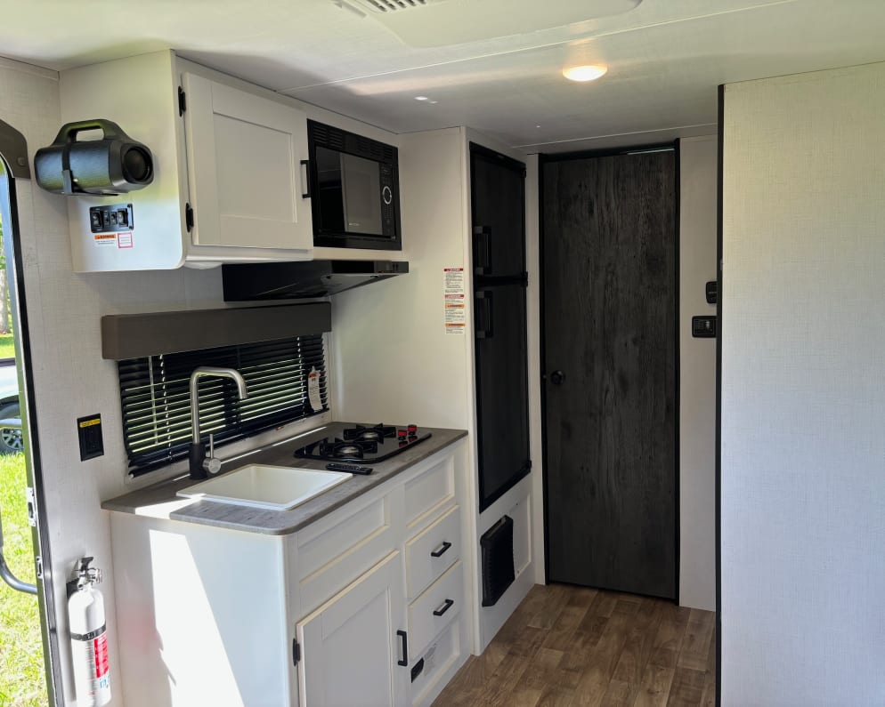 Travel Trailer RV for Rent in Angleton, Texas
