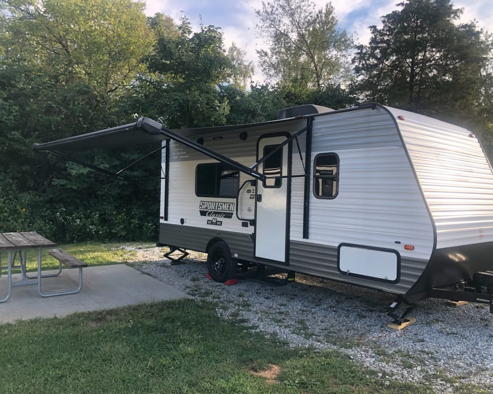 2022 KZ Classic - Model:  170MB available for rent in Columbus Indiana