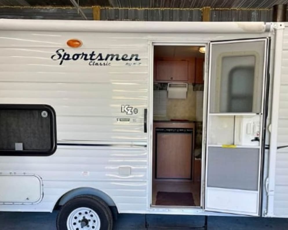 2011 Sportsmen Sportsmen Trailer