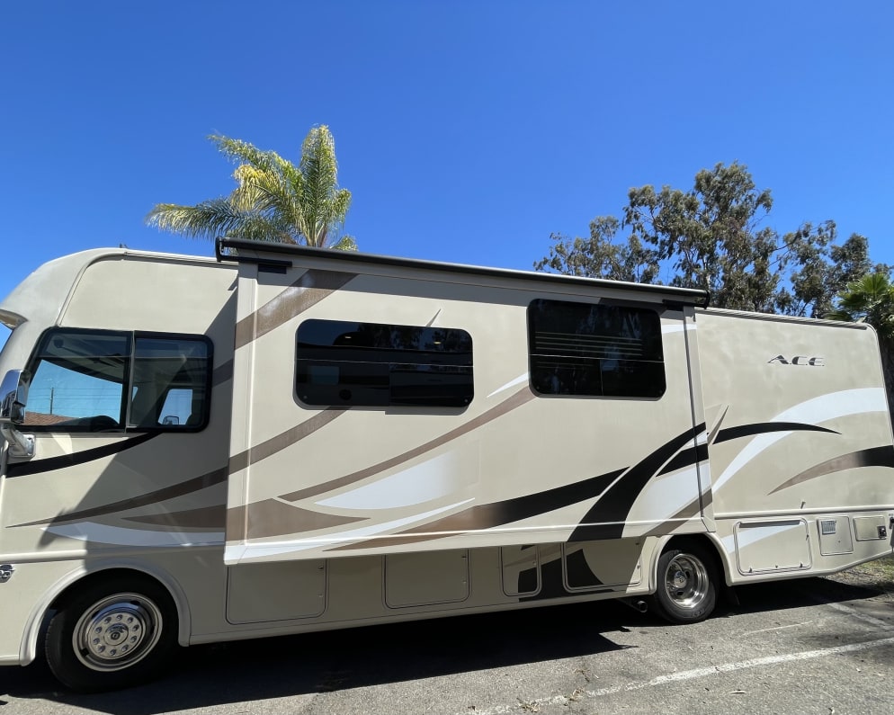 2017 Thor Motor Coach A.C.E