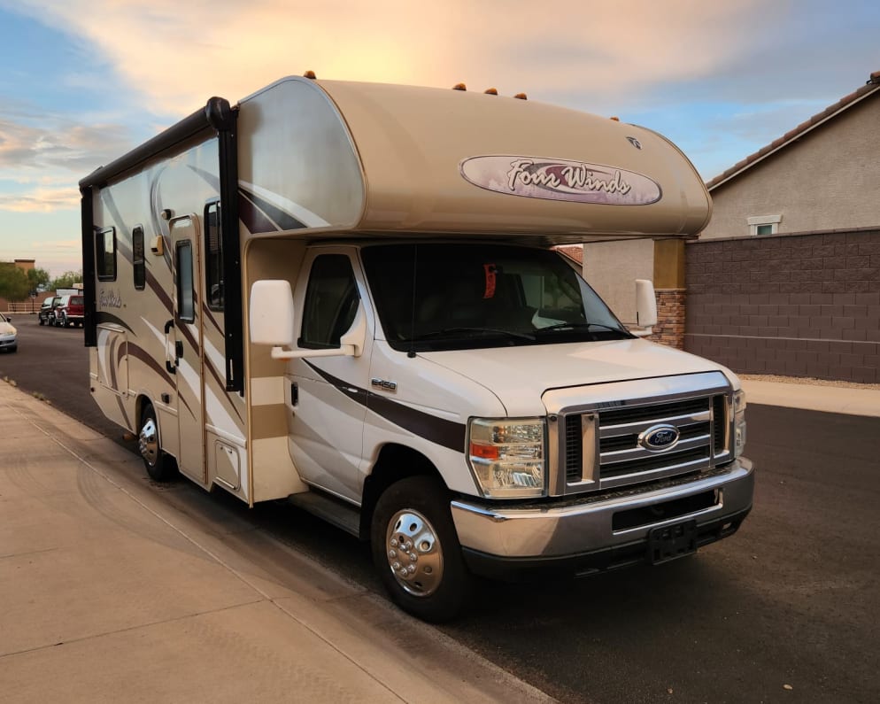 2017 Thor Four Winds Class C for rent in Litchfield Park Arizona