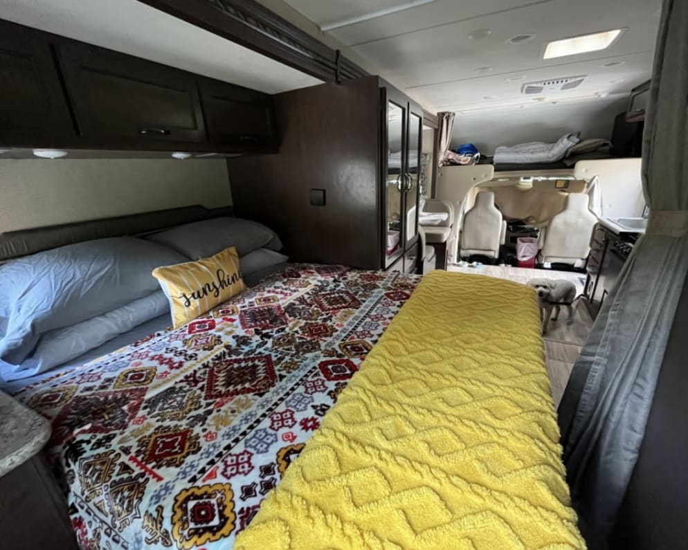 2018 Four Winds  by Thor for rent in 89121