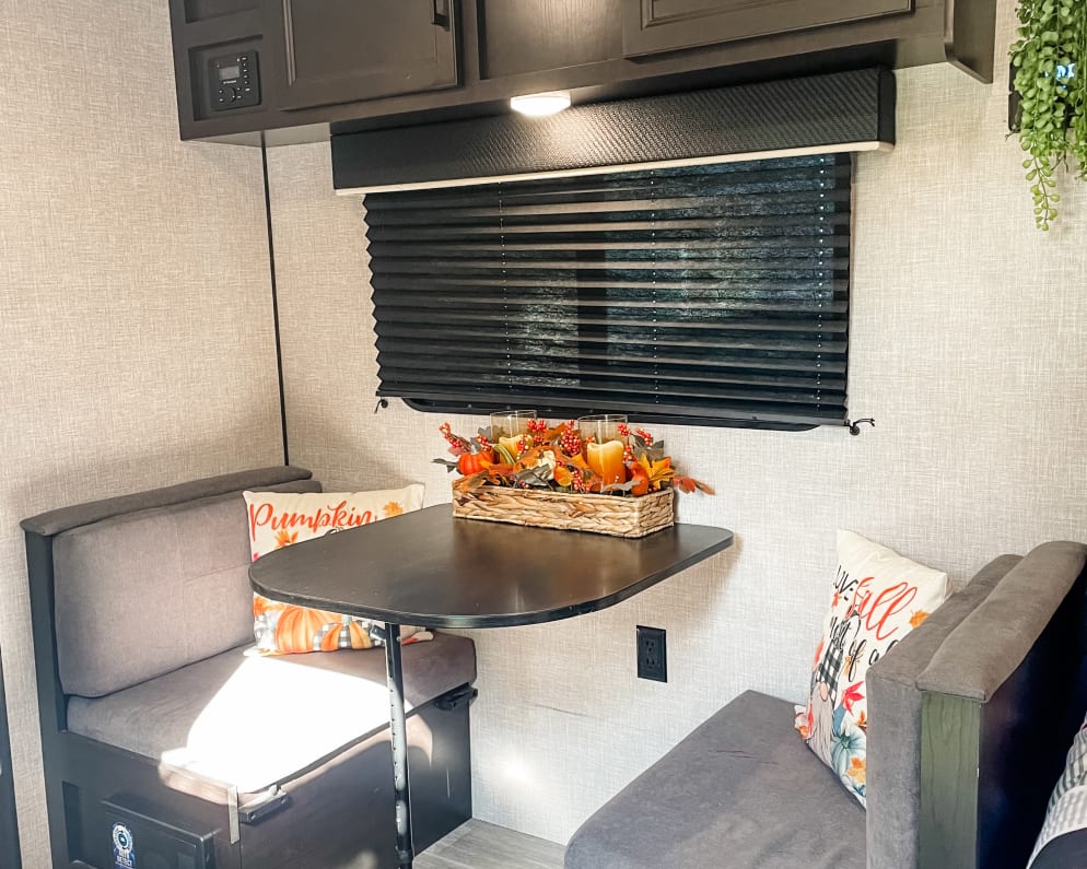 2022 Jayco Jay Flight SLX Baja Edition Travel Trailer for rent in Eagle River Alaska