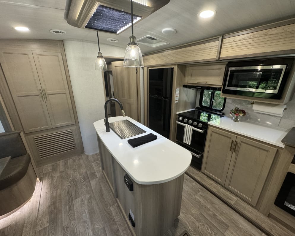 2024 340BH  by Keystone RV for rent in 37801