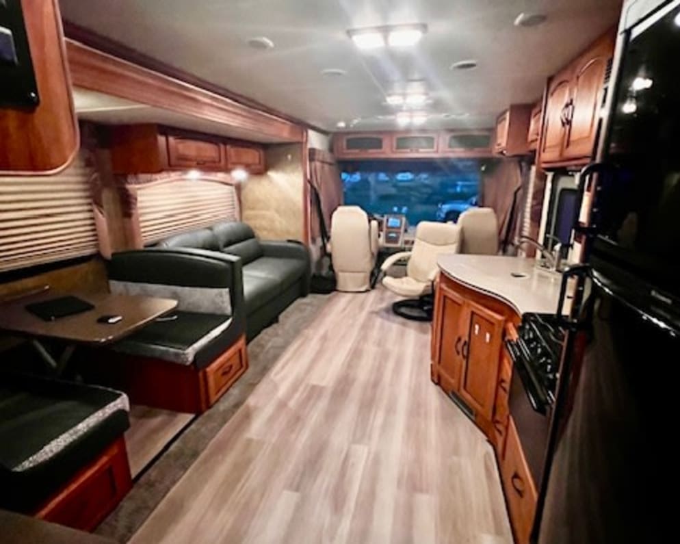 2011 Forest River Coachmen Mirada 32 DSF available for rent in Saratoga Springs Utah