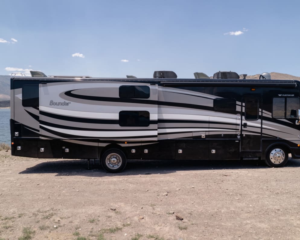 2017 Bounder Motorhome  by Bounder for rent in 84129