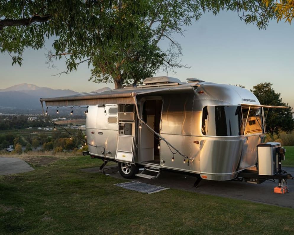 2022 Airstream Caravel