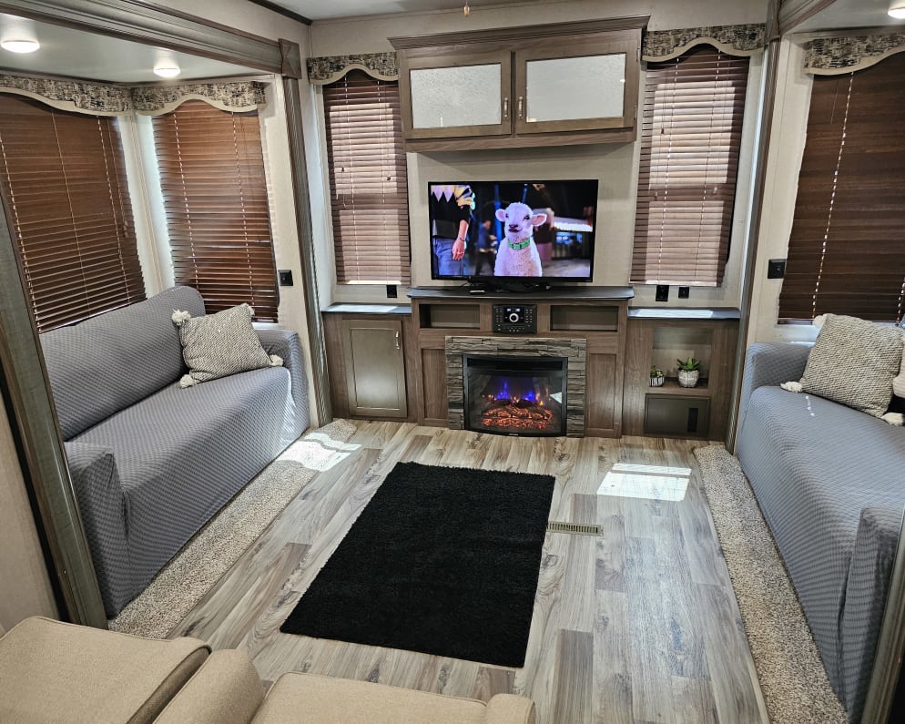 Travel Trailer RV for Rent in Citrus Springs, Florida