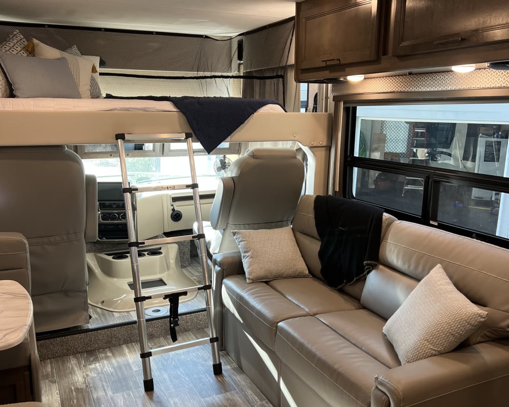 2022 Hurricane  by Thor for rent in 37363