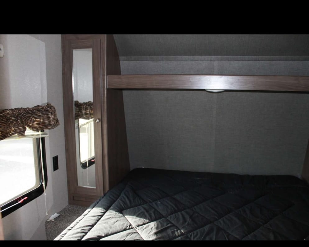 2018 Hideout LHS  by Keystone RV for rent in 59405