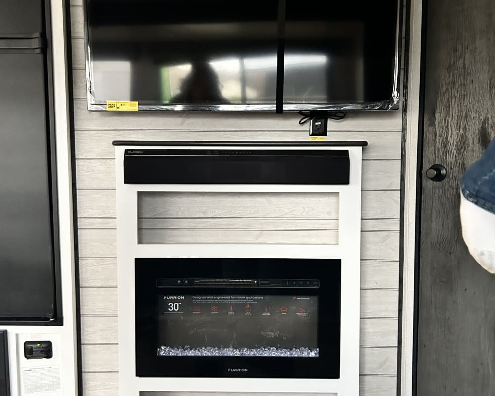 2022 Hideout  by Keystone RV for rent in 99645