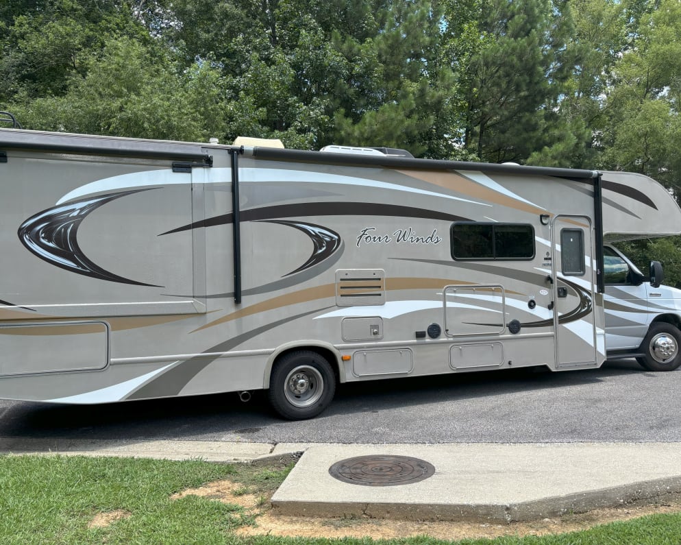 2014 Four Winds  by Thor for rent in 35043