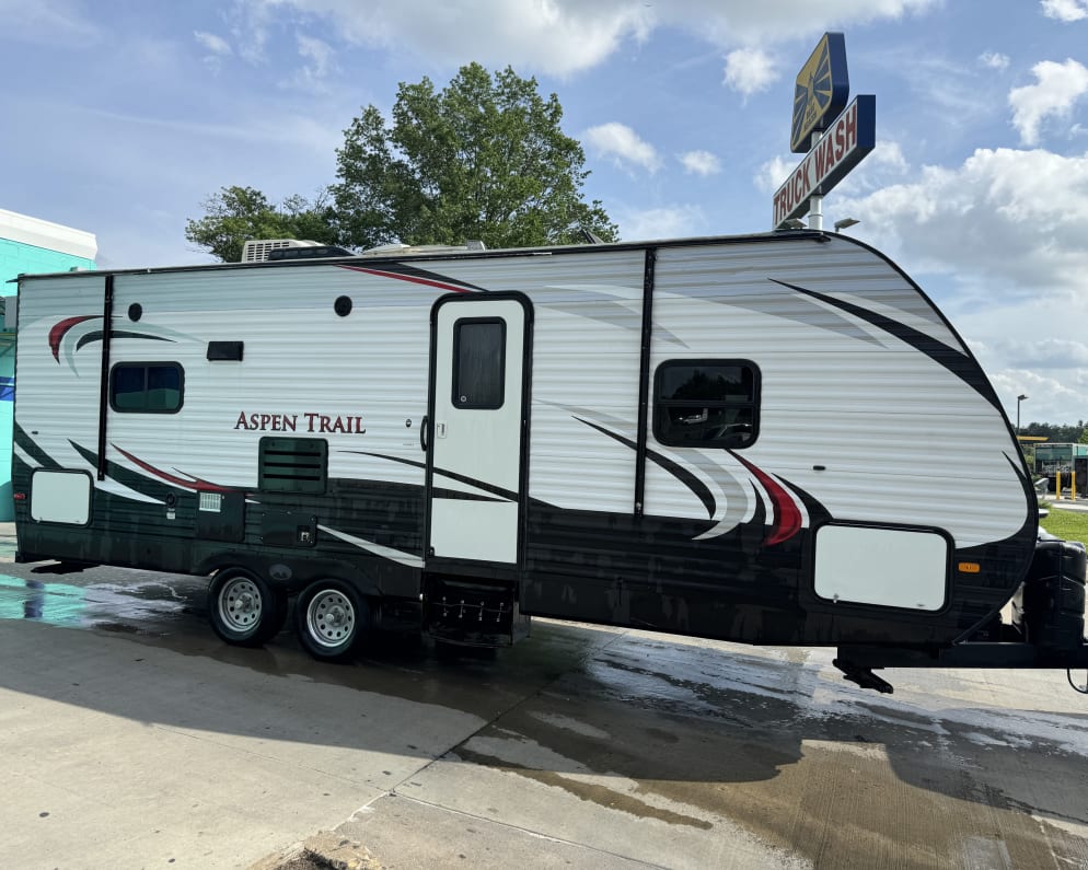 2014 Aspen Trail Aspen Trail Trailer available for rent in Fredericksburg Virginia