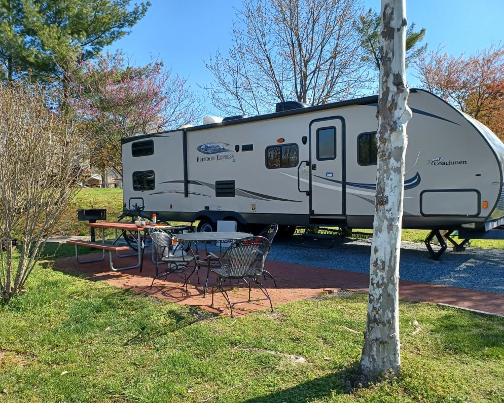 2016 Coachmen Freedom Express Liberty Edition