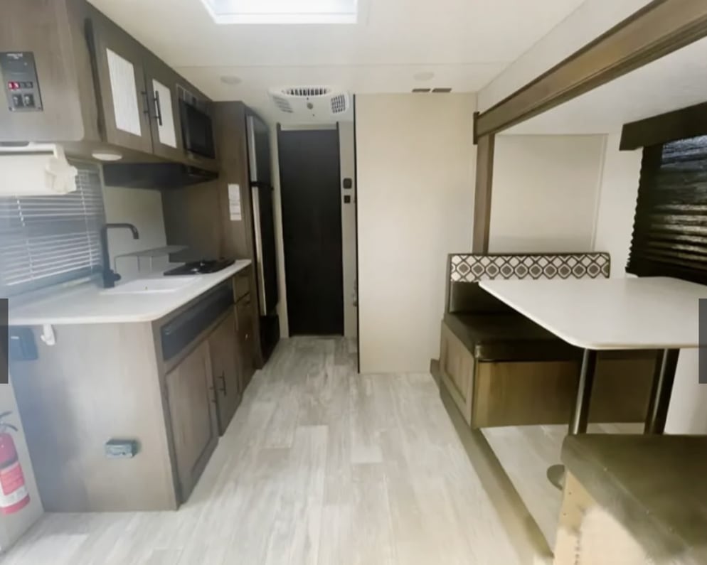 2021 Avenger LT Travel Trailer for rent in Jasper Alberta